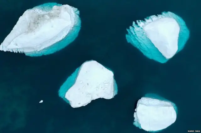 ग्रीनलँडचं वितळणं