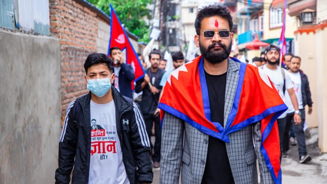 घरदैलोको क्रममा बालेन्द्र शाह