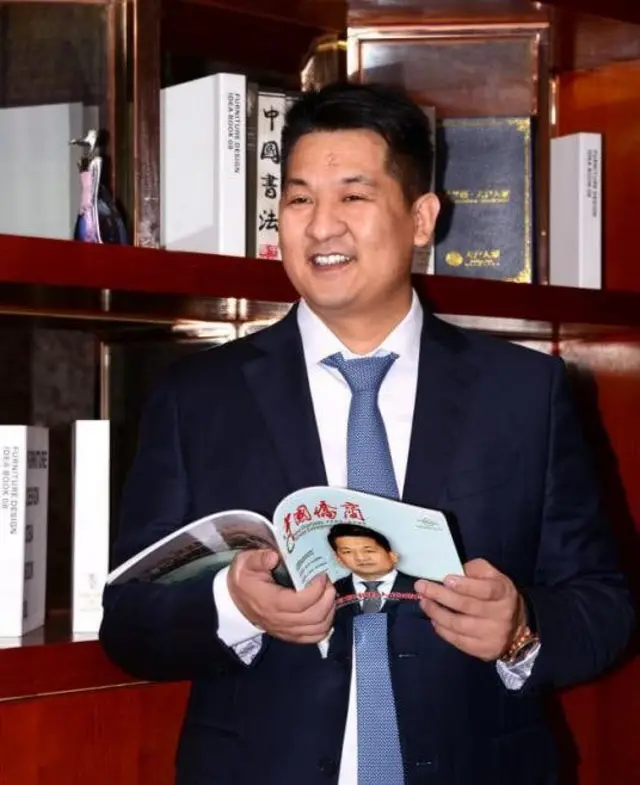 တရုတ်ပြည်ဖွား ကမ္ဘောဒီးယား နိုင်ငံသား ခံယူထားသူ She Zhijiang