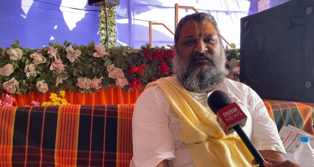 મહંત લલીતકિશોરસરણદાસ