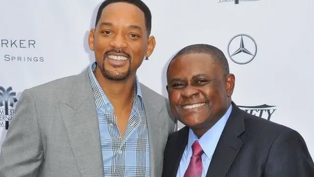 अभिनेता विल स्मिथ के साथ डॉक्टर ओमालू