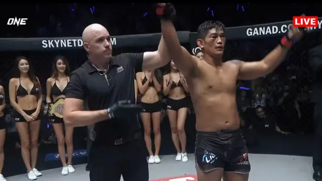 မြန်မာ့စပါးအုံး အောင်လအန်ဆန်နဲ့ ဒိုင်လူကြီး