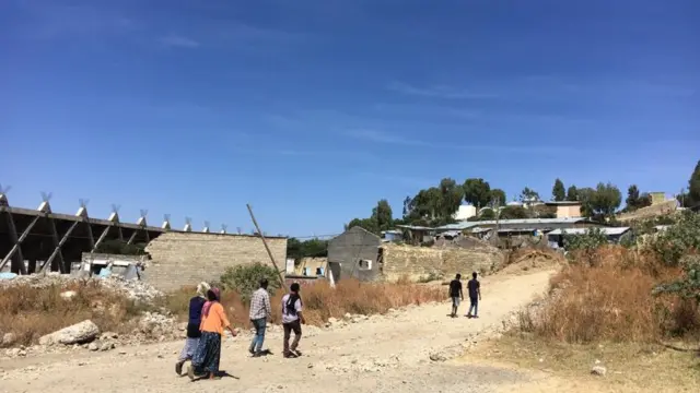 ሓደ ካብቶም ብነፍረቲ ከምዝተደብደቡ ዝግለጹ ከባብታት መቐለ - እንዳጂወርጊስ ብልሙድ ኣጸዋውዓ ባሎኒ