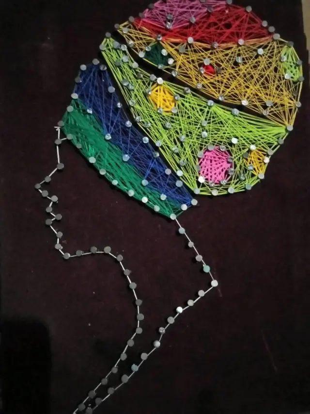 ሐዊ ከባ በክር ከሰራቻቸው ስራዎች መካከል