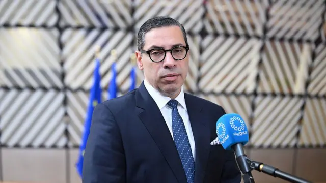 Kıbrıs Dışişleri Bakanı Konstantinos Kombos, 16 Mart 2026'da Belçika'nın Brüksel kentinde düzenlenen Avrupa Birliği (AB) Dışişleri Konseyi toplantısı öncesinde basına açıklamalarda bulunuyor.