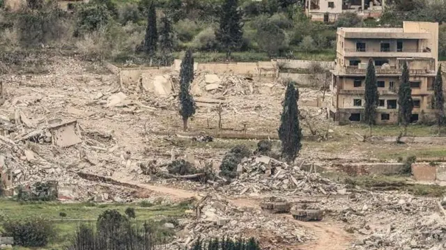 Varias zonas han sido demolidas en el sur del Líbano para crear lo que Israel describe como una 