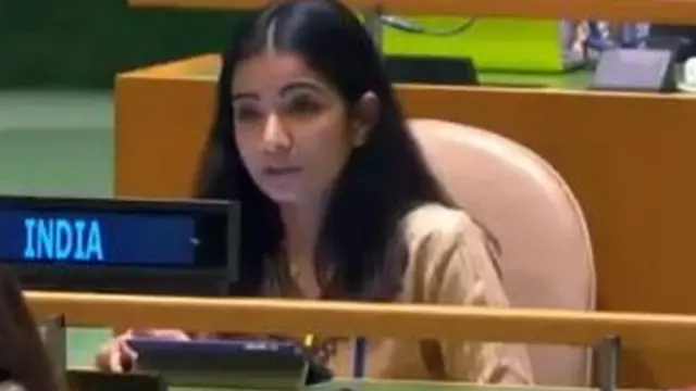 स्नेहा दुबे