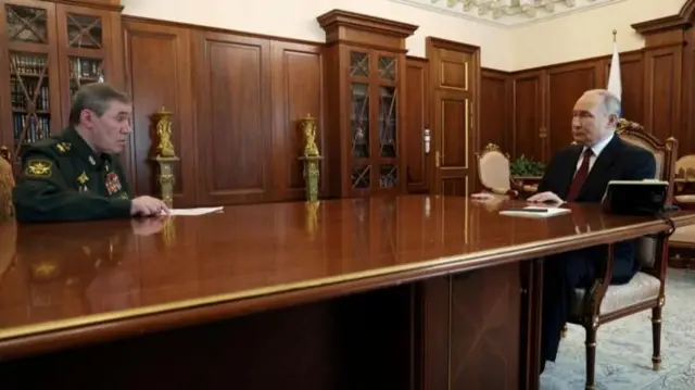 Puutin qondaala waraanaa waliin