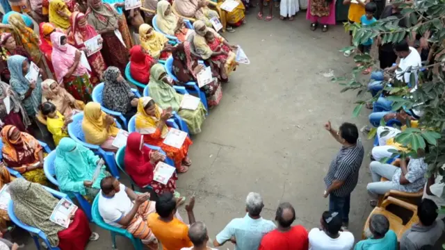 সিরাজগঞ্জে বিএনপির উঠান বৈঠক 