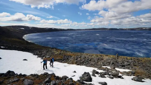 పింగ్వాలూట్ క్రేటర్