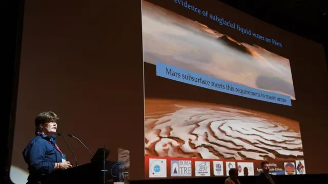 نشست خبری اعلام کشف دریاچه در مریخ