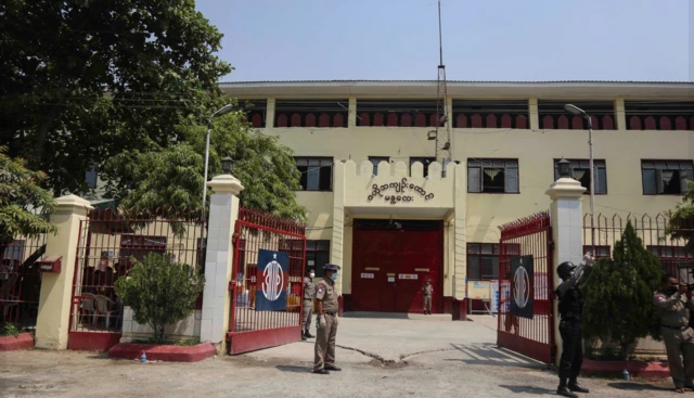 မန္တလေး ဗဟိုအကျဥ်းထောင်