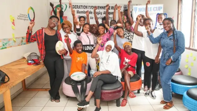 Atelier de l'association EVERY QUEEN BLEEDS à Youpougon