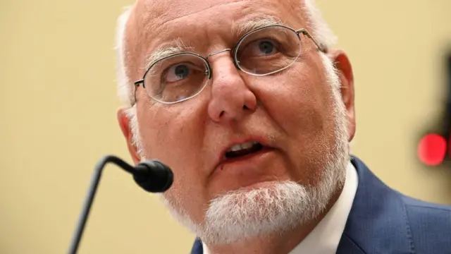 رئيس مراكز مكافحة الأمراض روبرت ريدفيلد.