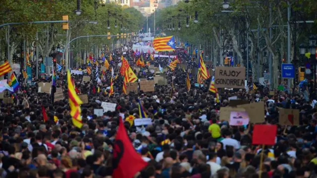 Una manifestación a favor de la independencia de Cataluña del Reino de España.