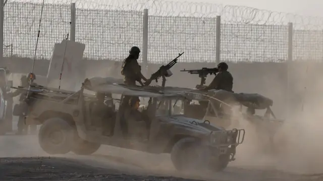 Израил аскерлери Газа шаарын басып алууга даярданууда