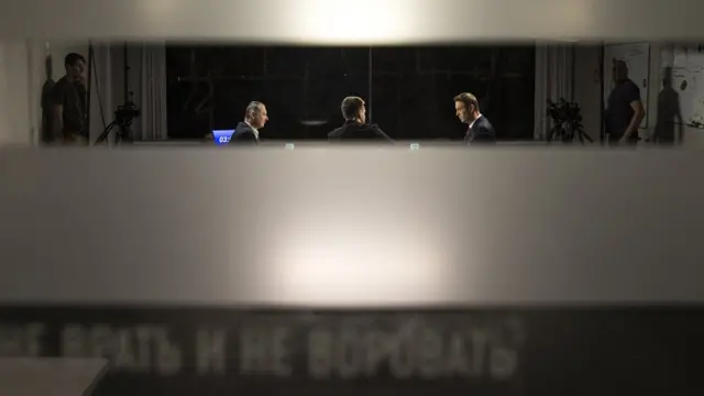 Навальный, Стрелков