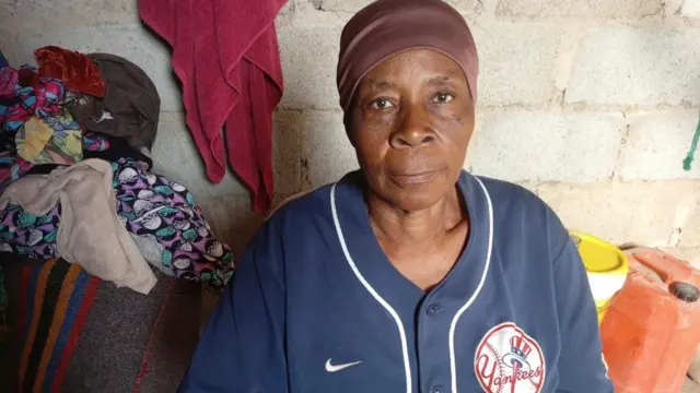 Rhoda Husseini, a single mother of four, can't afford asthma drugs anymore and has turned to using traditional herbs instead.