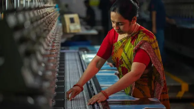 டிரம்பின் சுங்க வரி அறிவிப்பு இந்தியாவின் உற்பத்தி துறையில் மறுமலர்ச்சியை ஏற்படுத்துமா? 