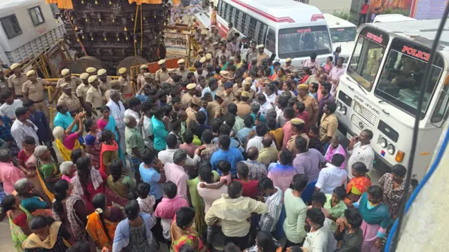 பெரம்பலூரில் கடைசி நிமிடத்தில் நிறுத்தப்பட்ட தேர் திருவிழா