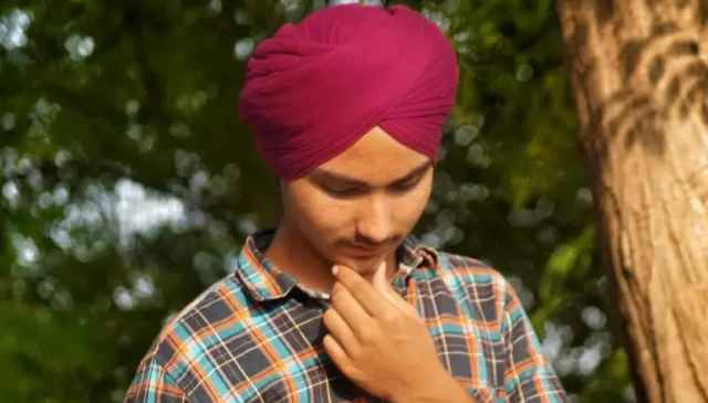 गिरफ़्तार लोगों में 25 वर्षीय देवेंद्र सिंह भी शामिल हैं