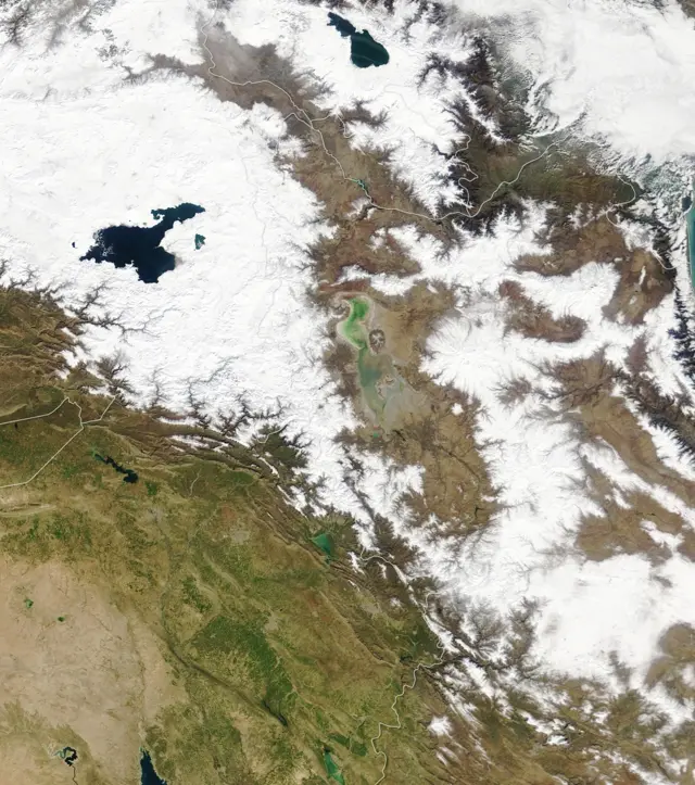 ईरान, उर्मिया झील