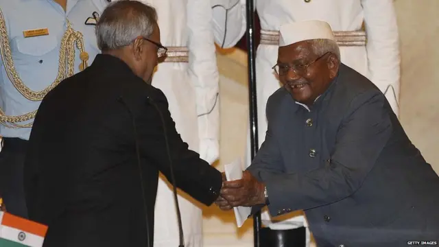 માણિકરાવ ગાવિતની તસવીર