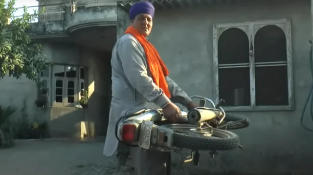 ਸੱਤ ਫੁੱਟ  ਦਾ ਜਵਾਨ