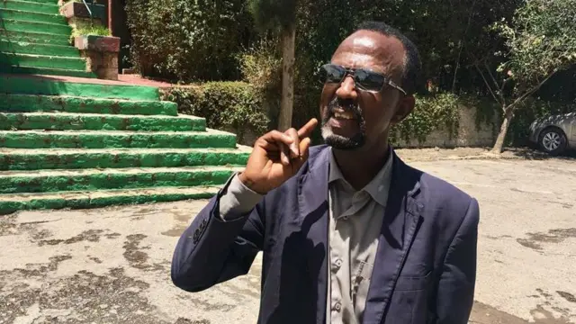 ሰኣላይ ይደነቀው ኣብርሃ