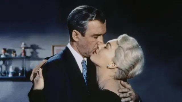 فيلم "دوار" بطولة جيمي ستيوارت وكيم نوفاك