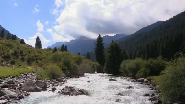 కిర్గిస్తాన్ కొండలు