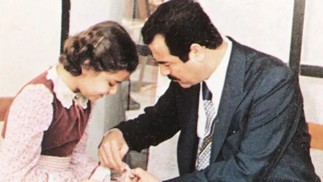 বাবার সঙ্গে রাঘাদ সাদ্দাম হোসেন