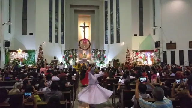 misa natal, tari sufi