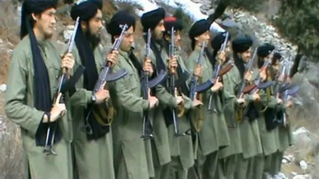 “Талибан” күчтөрү менен өздөрүн “Ислам мамлекети” деп атаган топ улам күчтөнүп баратканынан улам бул Борбор Азия мамлекеттерин гана эмес, Орусиянын да тынчсызданууларын жаратууда