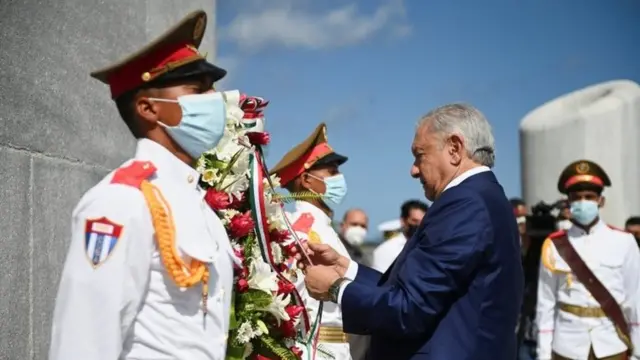 López Obrador en la Plaza de la Revolución