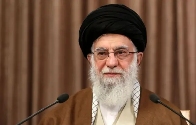 المرشد الاعلى علي خامينئي