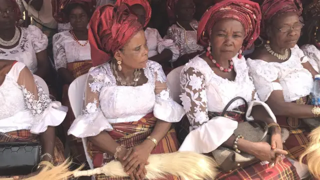 Otuọgbọ ndị ụmụnwaanyị n'emume ịgbọtụọmụ n'Ohafia, Abia Steetị