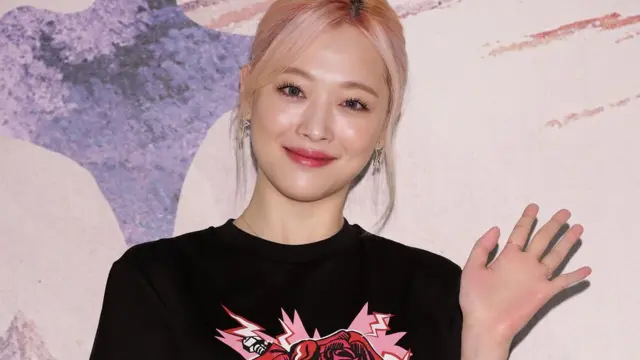 Sulli từng nói về những lời chỉ trích cô nhận được trên mạng khi tham gia các chương trình truyền hình 