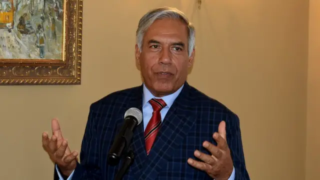 همایون قیومي