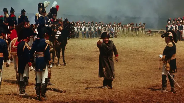Diễn viên Rod Steiger đóng vai Napoleon trong phim Waterloo vào năm 1970 