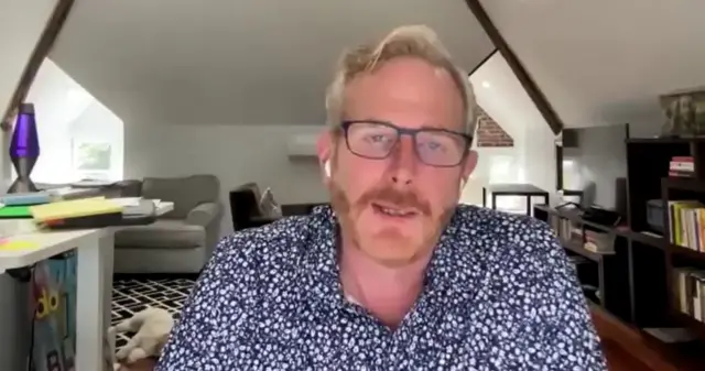 Clay Cockrell em entrevista à BBC News Brasil