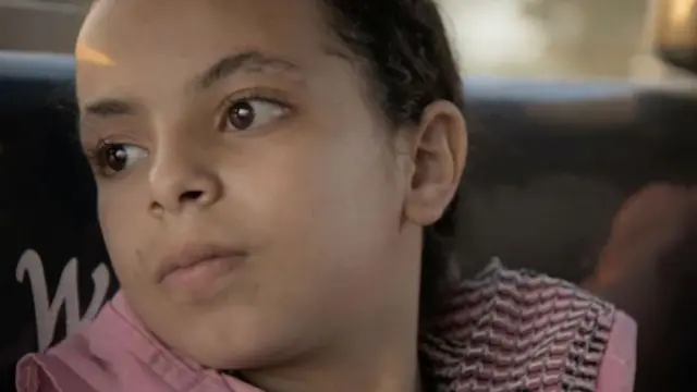 బాల కార్మికురాలి ఫోటో