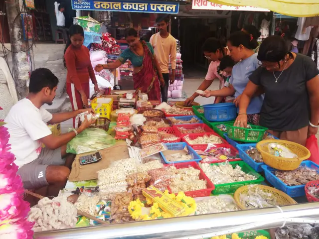 खानेकुरा 