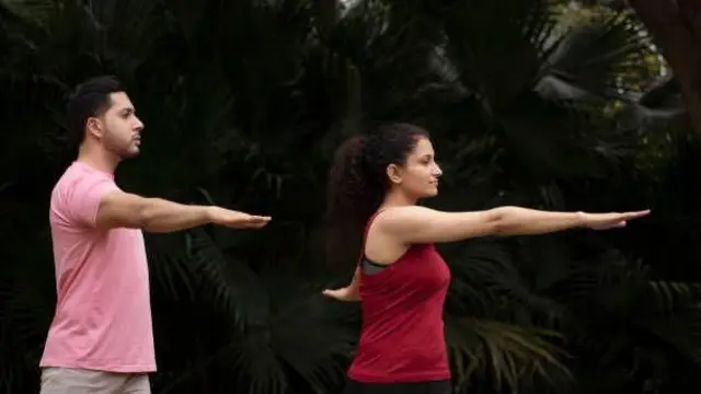 நீங்கள் உடற்பயிற்சி செய்யாதவர் என்றால், ஐசோமெட்ரிக் உடற்பயிற்சியிலிருந்து தொடங்குவது ஒரு சிறந்த தேர்வாக இருக்கலாம்.
