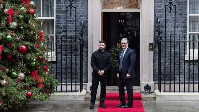 Premier Wielkiej Brytanii Keir Starmer i prezydent Ukrainy Wołodymyr Zełenski spotkali się w Londynie z prezydentem Francji Emmanuelem Macronem oraz kanclerzem Niemiec Friedrichem Merzem.