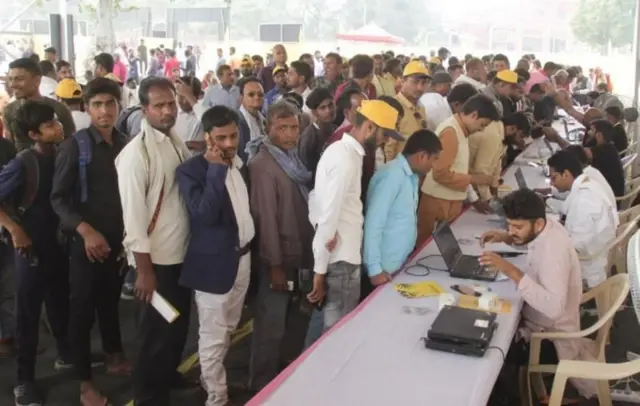 నిధులు, జన్ సురాజ్ యాత్ర