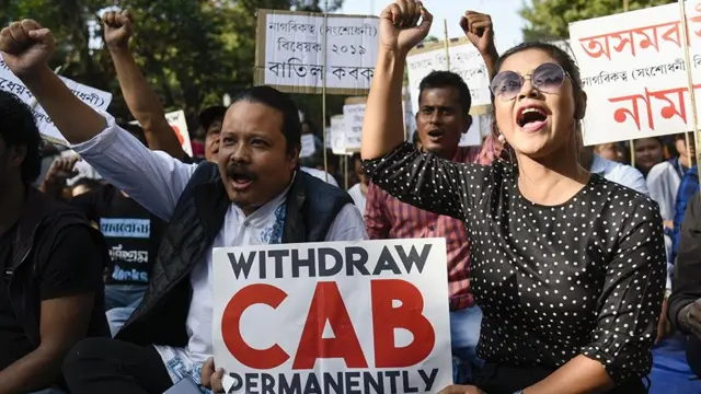 குடியுரிமை சட்டத் திருத்த மசோதா: முழுமையான விளக்கம் 500 வார்த்தைகளில்