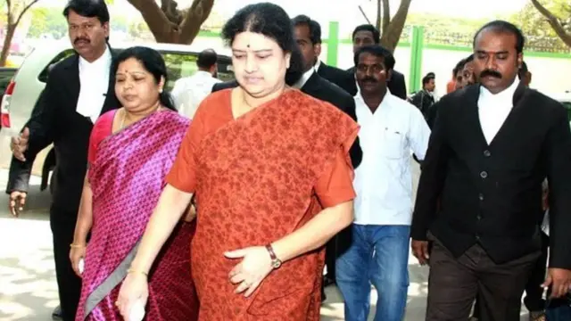 சசிகலாவும் இளவரசியும்