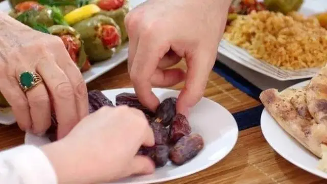 Yetuk rus ayollari ishtirokidagi onlayn porno videolar