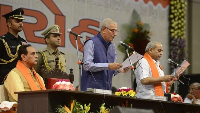 આનંદીબહેન બાદ નીતિન પટેલનું નામ મુખ્ય મંત્રીપદ માટે ચર્ચામાં હતું. જોકે, વિજય રૂપાણીને મુખ્ય મંત્રીપદ આપવામાં આવ્યું હતું.